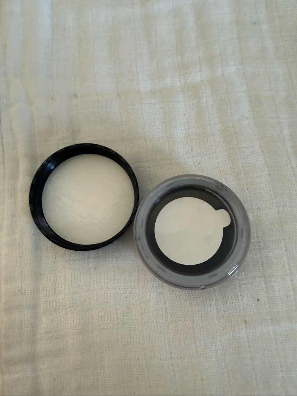New Savvy Minerals by Young Living- Eyeliner Color - Jet Setter